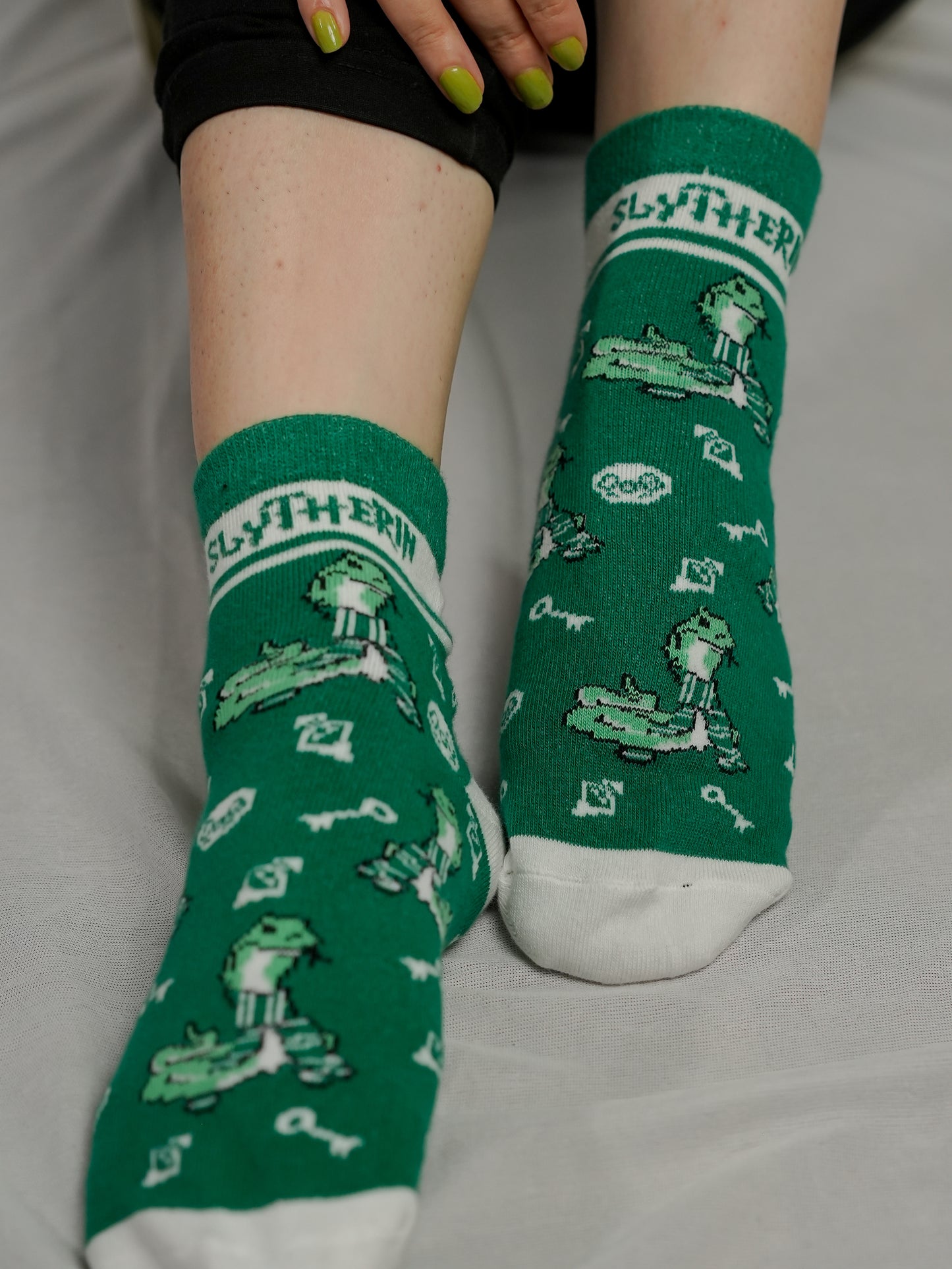 Harry Potter Socks Women (Slytherin & Ravenclaw Combo)