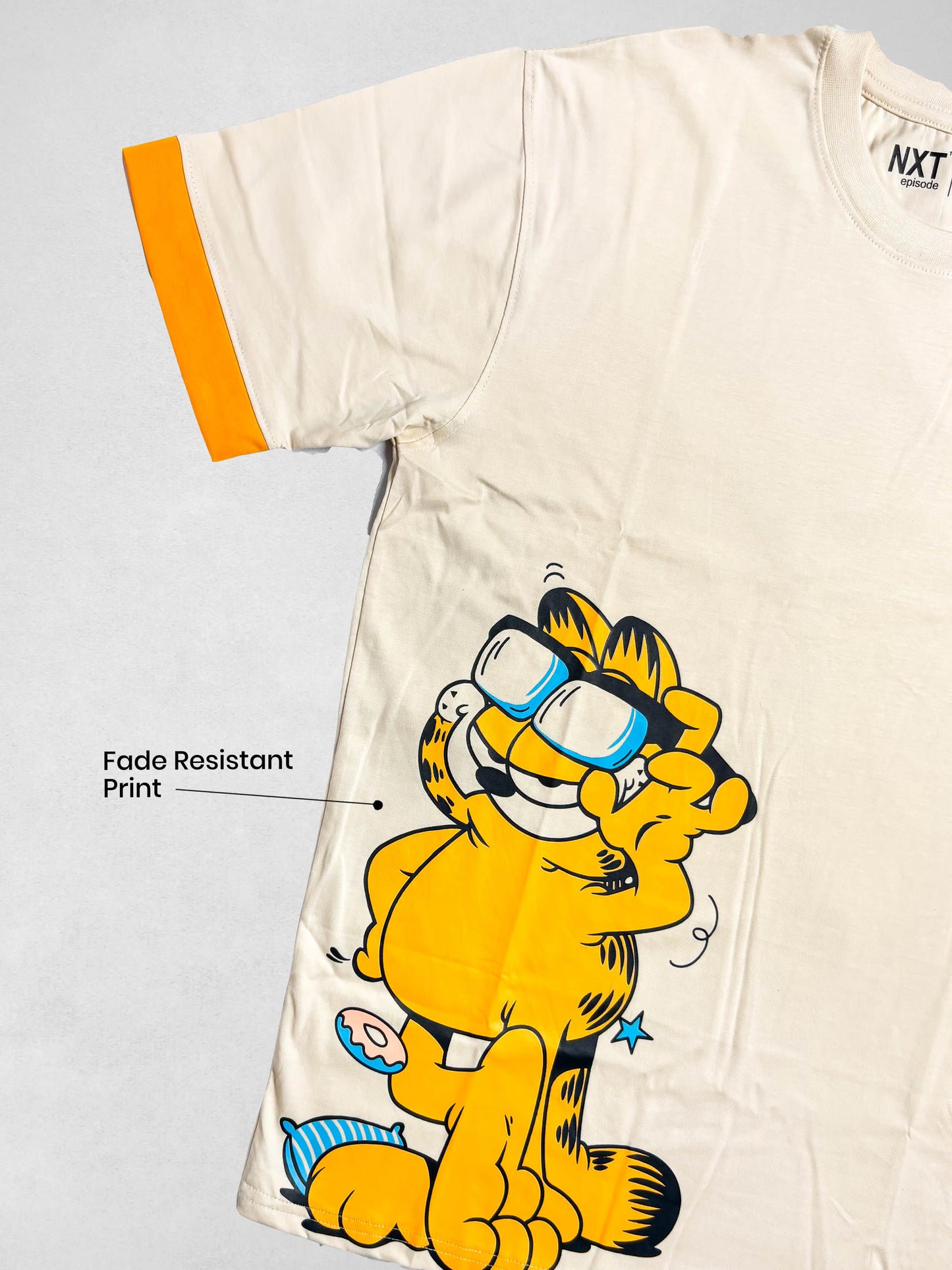 Garfield: Fooling Around Women